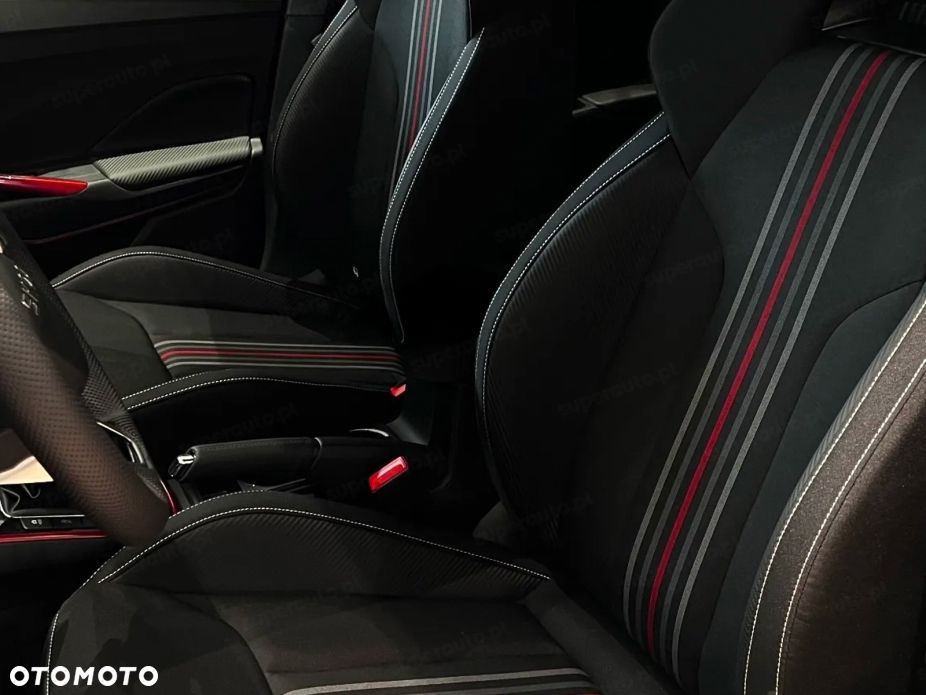 Skoda Fabia 1.0 TSI Monte Carlo DSG - 5