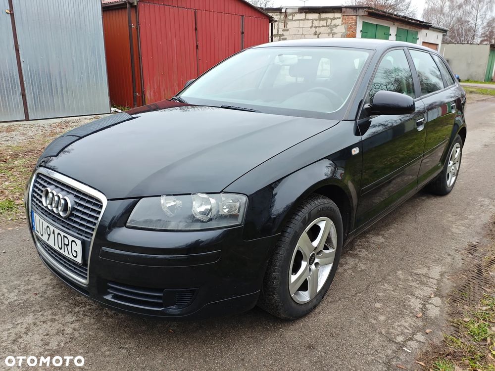 Audi A3 Sportback 1.6 FSI Attraction - 1