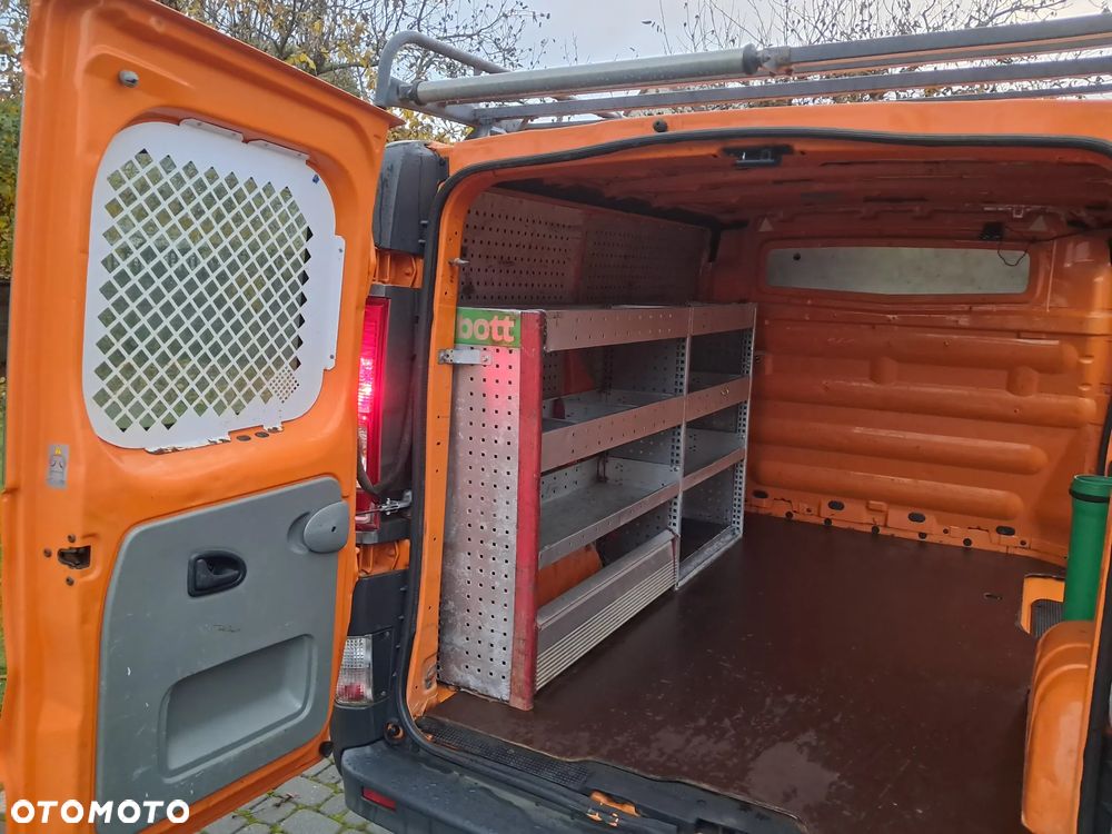 Opel Vivaro - 14