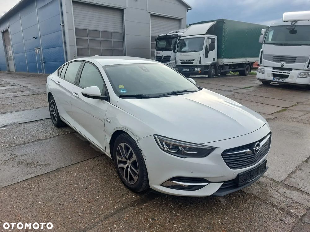 Opel Insignia - 18