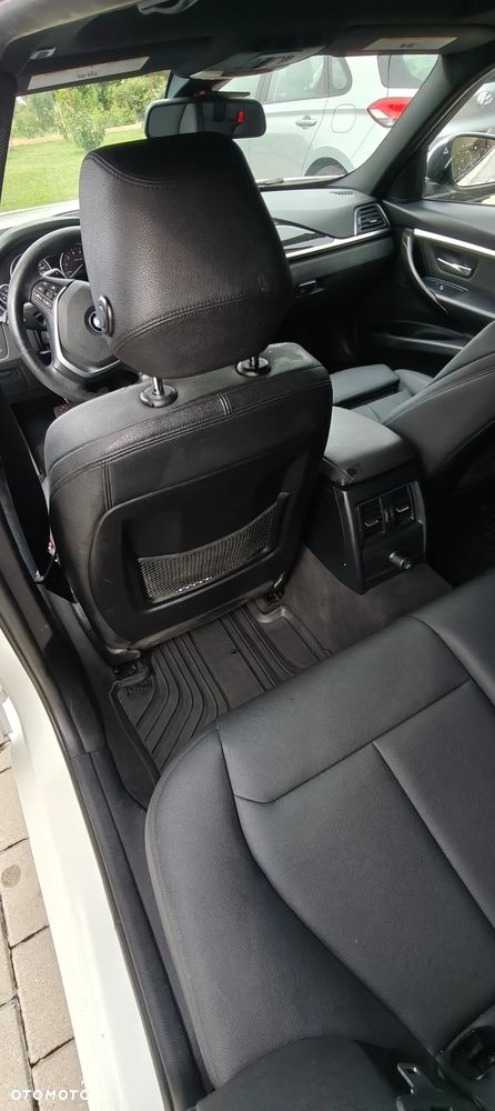 BMW Seria 3 330i xDrive Edition Luxury Line Purity - 21