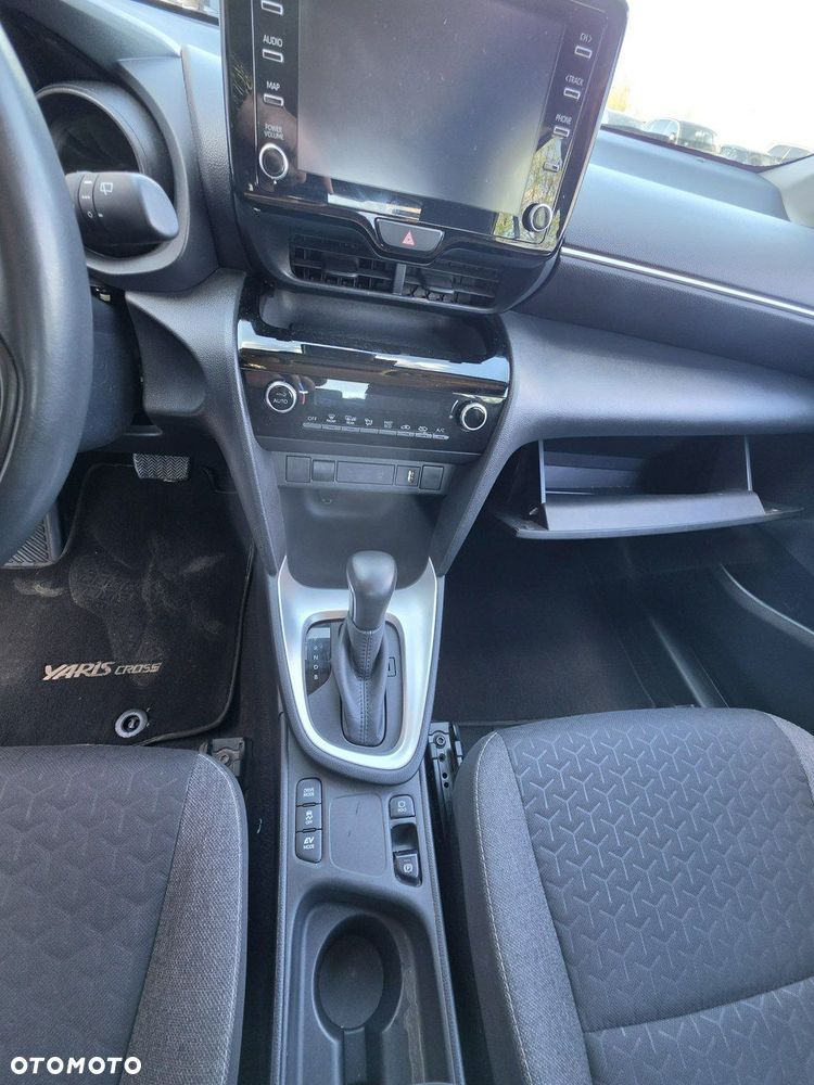 Toyota Yaris Cross - 15