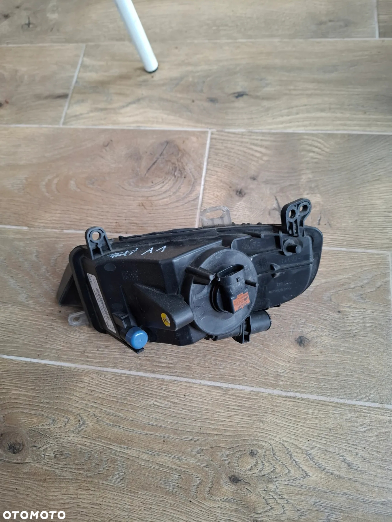 AUDI A1 8X halogen lewy przód 8XA941699 - 2