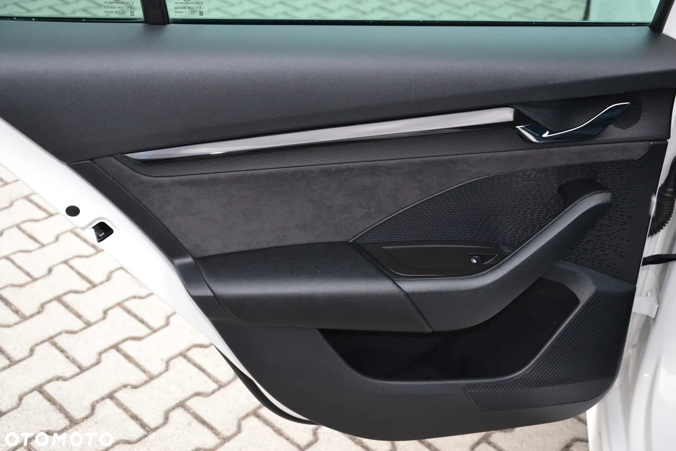 Skoda Octavia Combi 1.4 TSI iV DSG RS Plus - 27