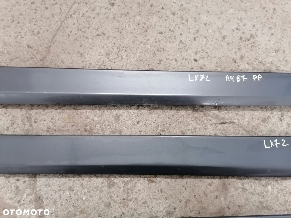 Listwa Dolna Drzwi LX7Z Lewa/Prawa Przód Audi A4 B7 - 3