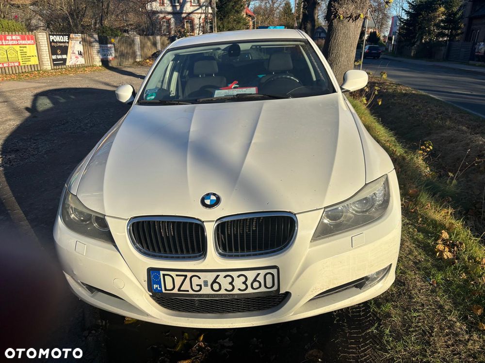 BMW Seria 3 320d xDrive DPF - 1
