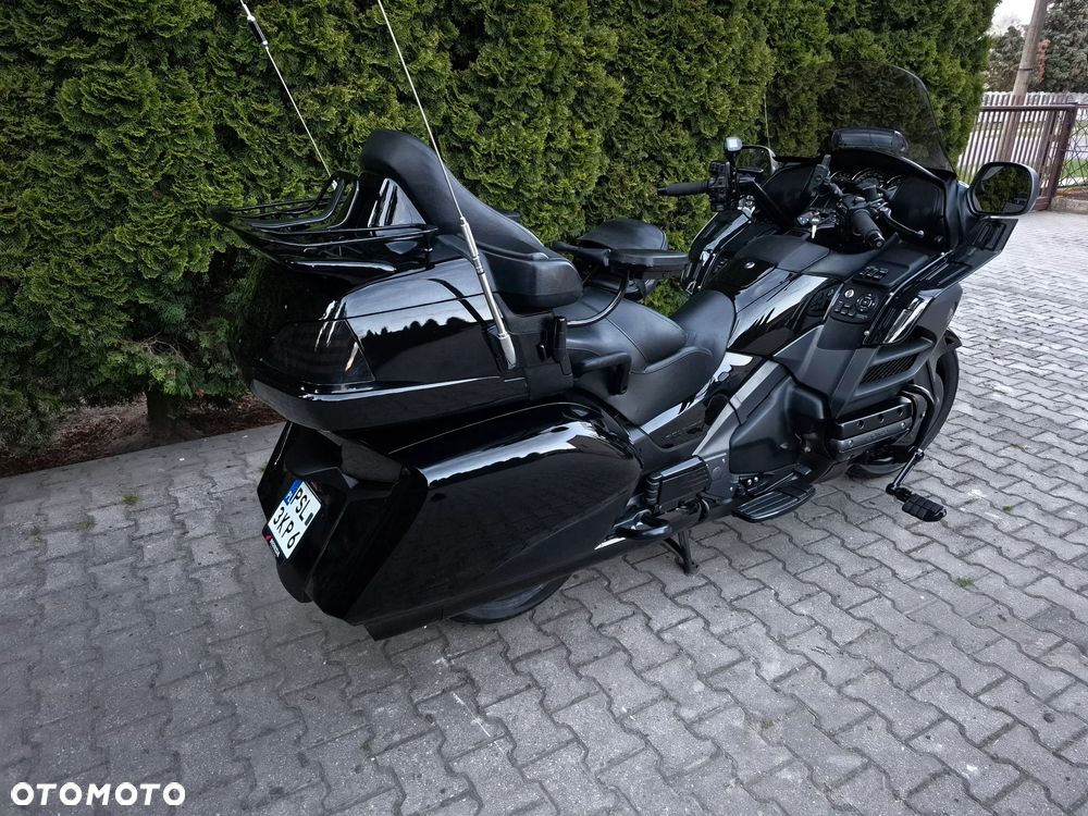 Honda GL - 8
