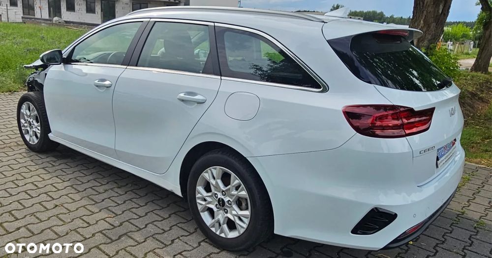 Kia Ceed - 4