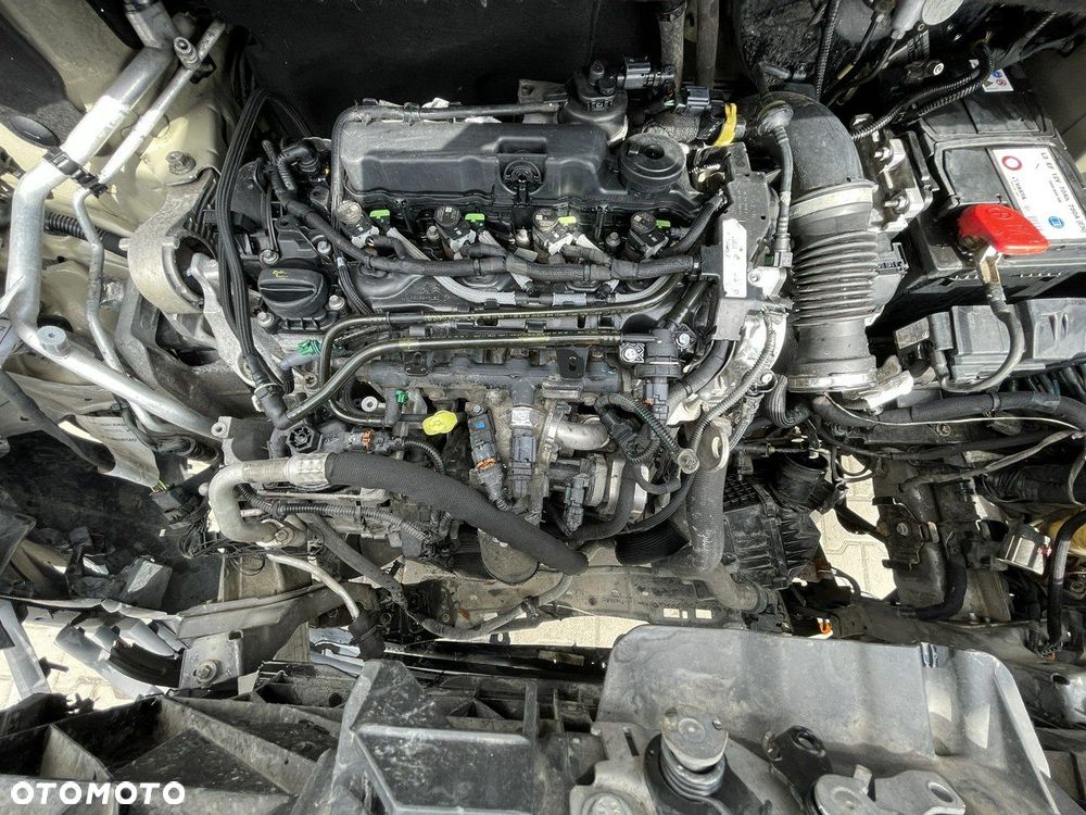 Peugeot Traveller - 16