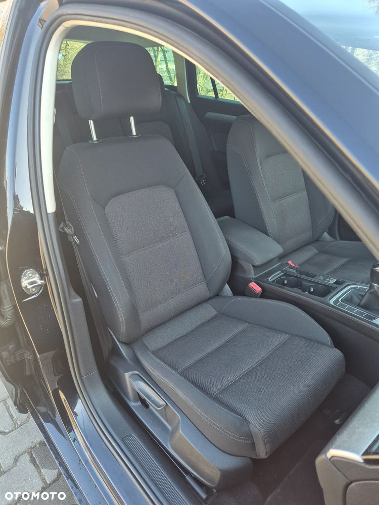 Volkswagen Passat 2.0 TDI (BlueMotion Technology) Comfortline - 29