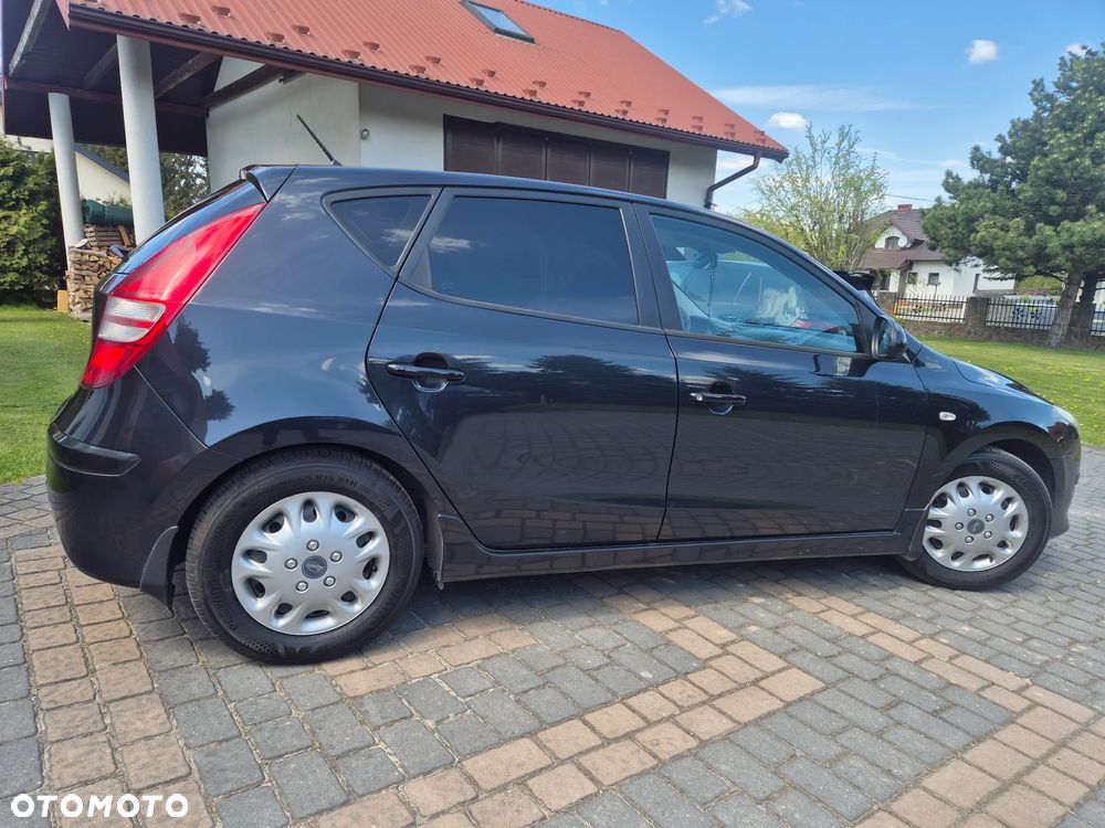 Hyundai i30 1.4 Classic + EU5 - 1