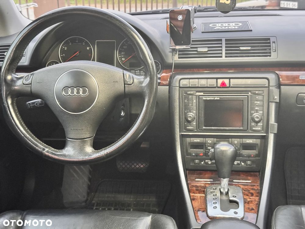 Audi A4 Avant - 8
