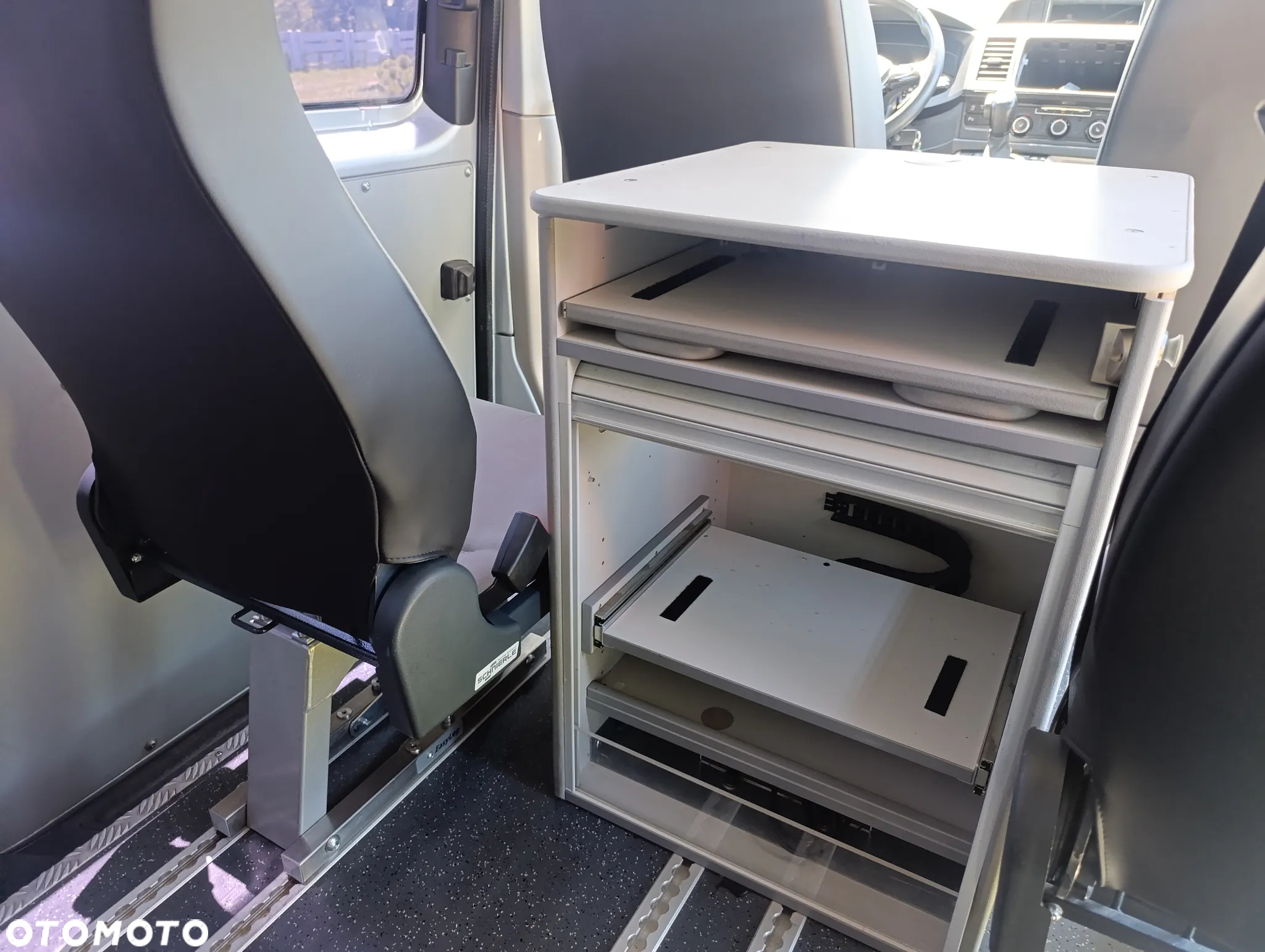 Volkswagen Transporter - 18