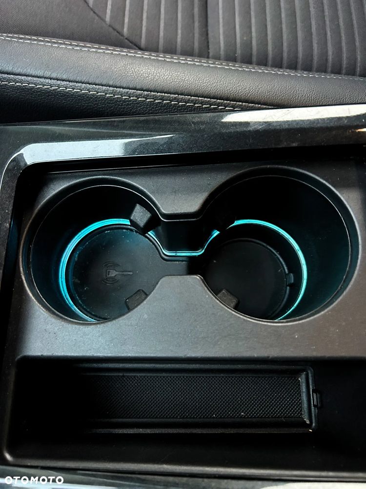 Ford Kuga 1.5 EcoBoost 2x4 Titanium - 28