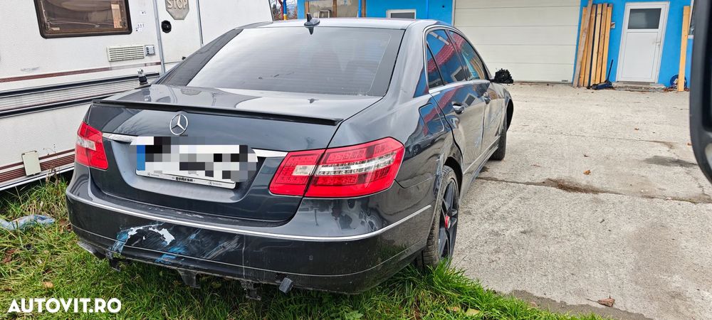 Mercedes-Benz E - 3
