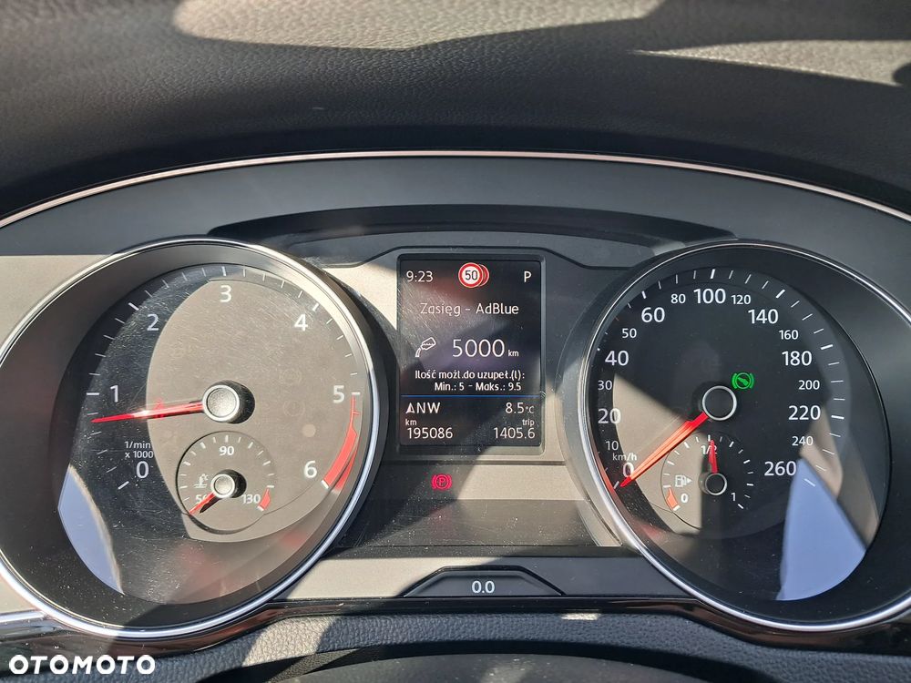Volkswagen Passat - 18