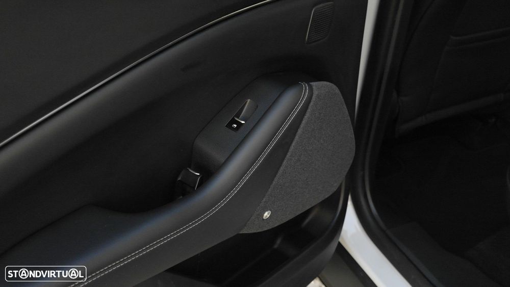 Ford Mustang Mach-E 98.7 kWh Premium - 31