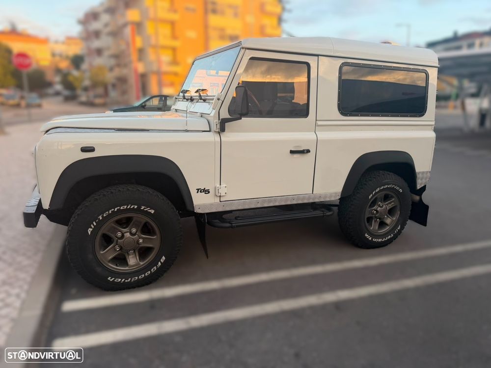 Land Rover Defender 90 2.5 TD5 Metal Top - 5