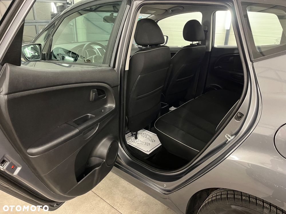 Kia Venga 1.4 CRDi 90 Attract - 15