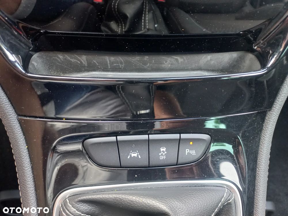 Opel Astra 1.4 Turbo Innovation - 16