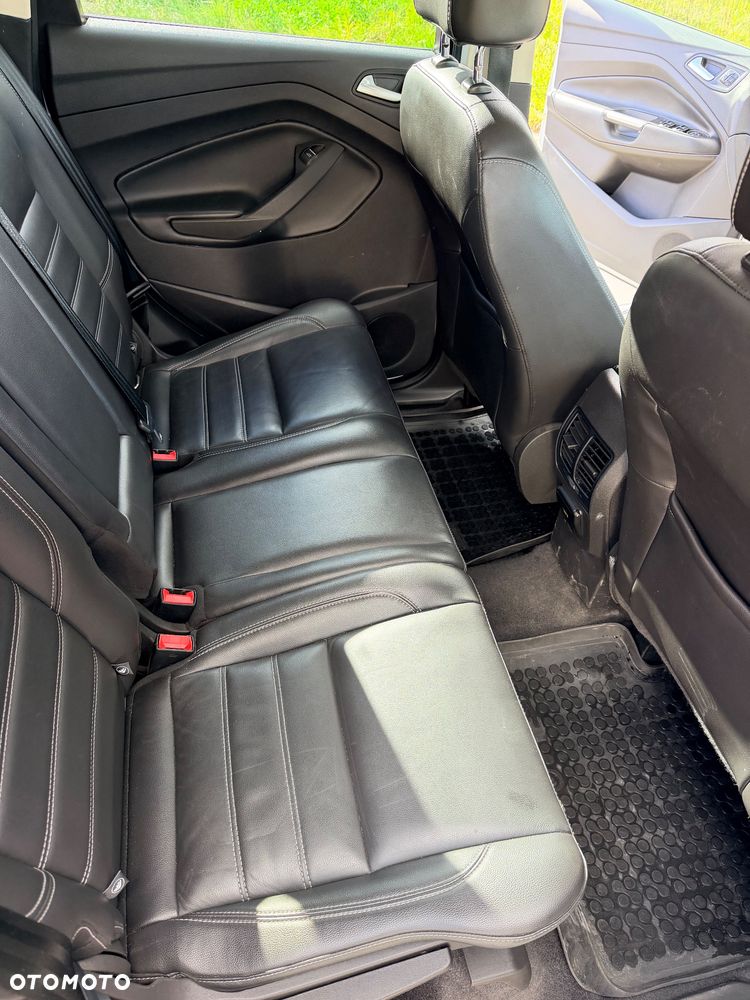 Ford Escape 2.0 EcoBoost AWD Titanium - 22