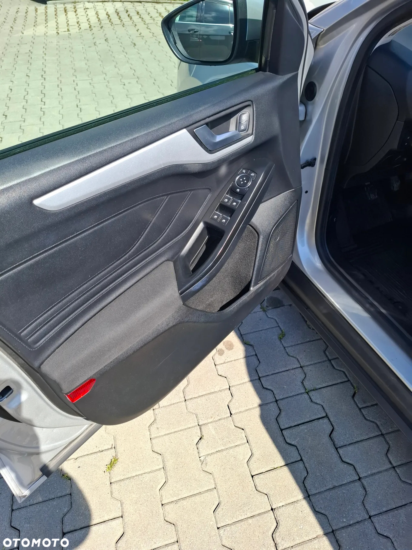 Ford Focus 1.0 EcoBoost Trend Edition - 14