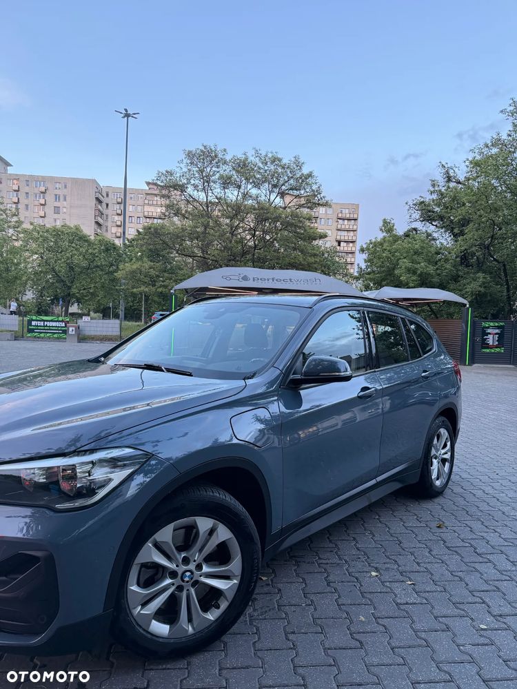 BMW X1 xDrive25e Advantage - 3