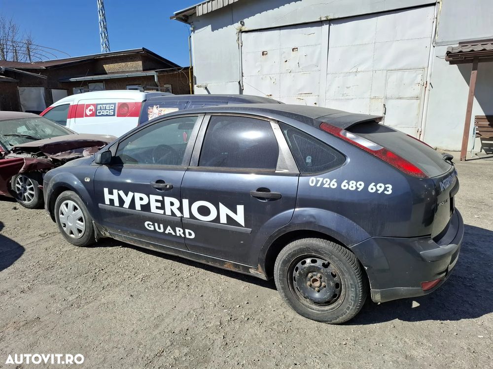 Ford Focus 1.6i Trend - 1