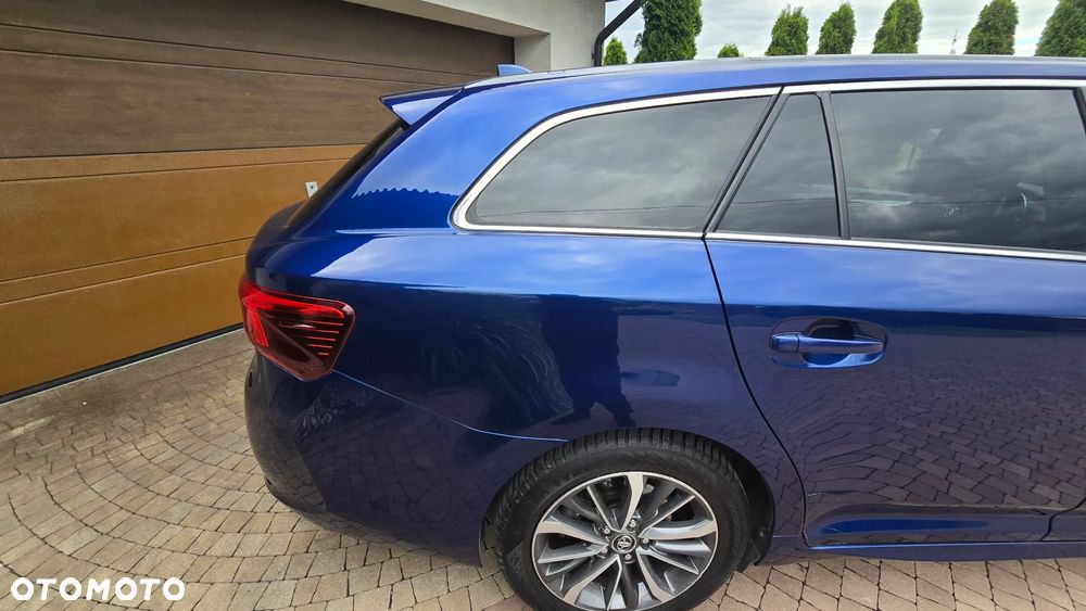 Toyota Avensis - 22