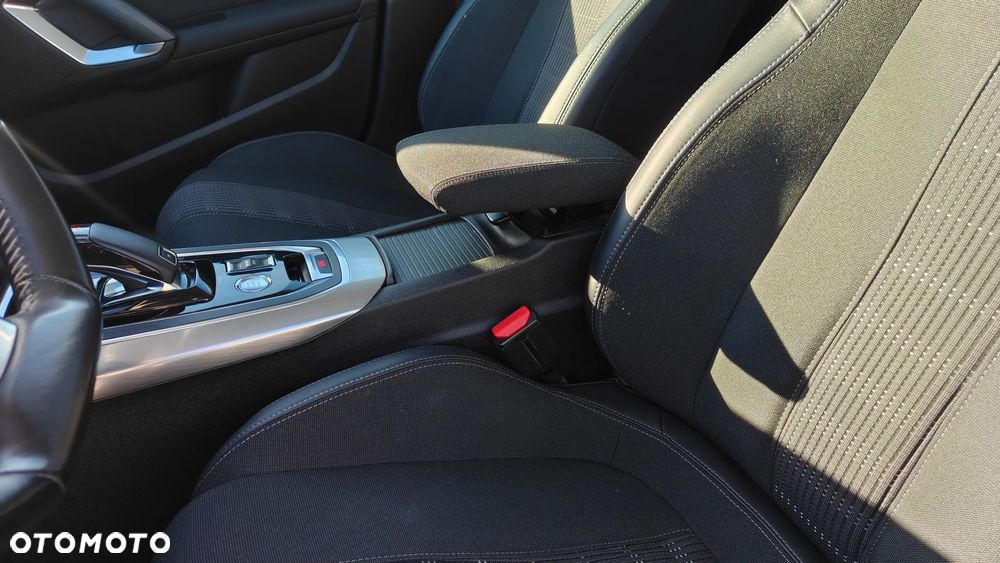 Peugeot 308 PureTech 130 GPF EAT8 Stop & Start Allure - 29