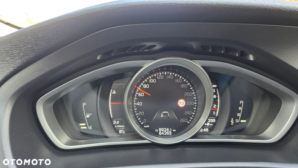 Volvo V40 T2 Geartronic Momentum - 7