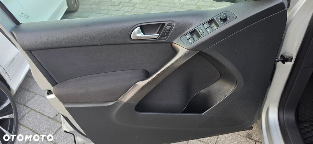 Volkswagen Tiguan - 28