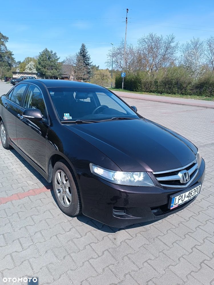 Honda Accord 2.0 Comfort - 2