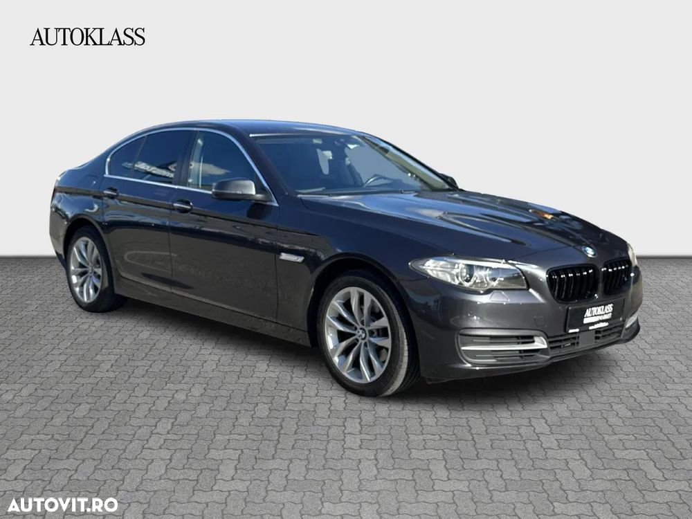 BMW Seria 5 520d AT - 7