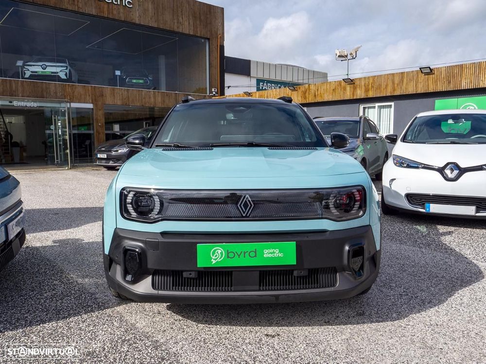Renault 4 E-Tech 52 kWh Iconic Autonomia Conforto - 3
