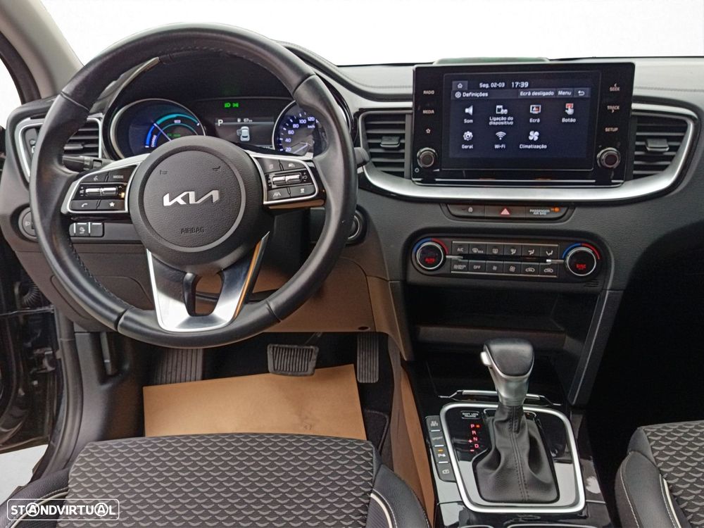 Kia XCeed 1.6 GDi PHEV Drive - 14