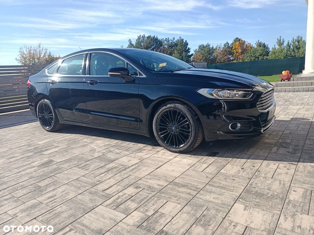 Ford Fusion 2.0 EcoBoost Titanium - 19