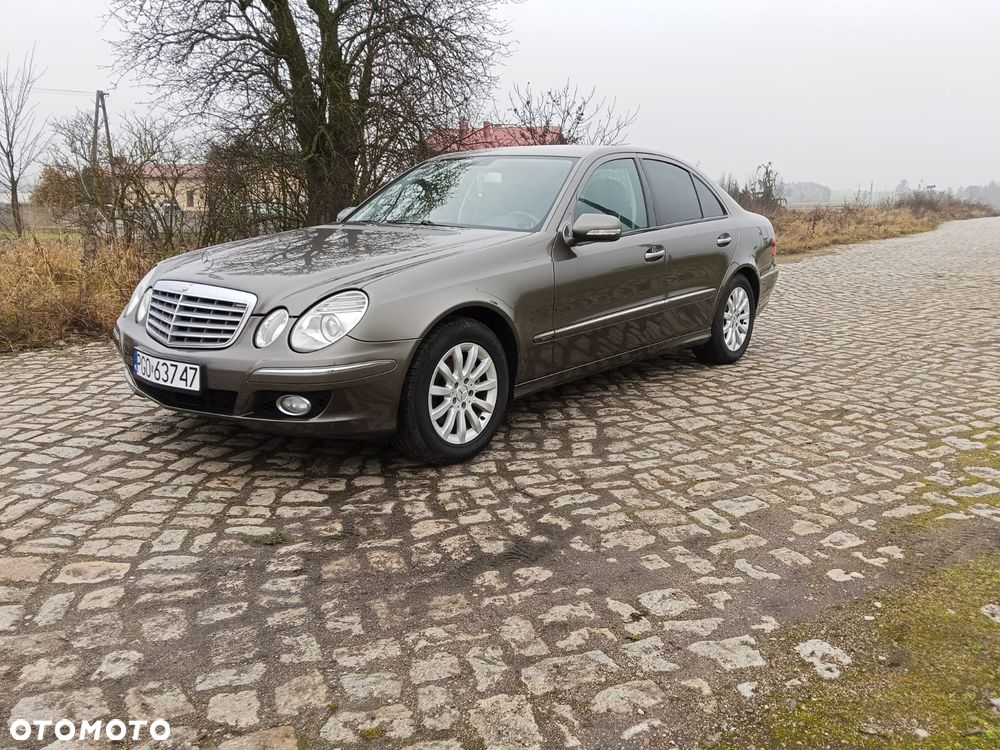 Mercedes-Benz Klasa E 200 CDI Elegance DPF - 8
