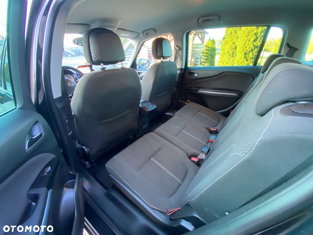 Opel Zafira Tourer 1.4 Turbo drive - 10
