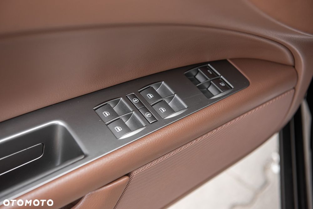 Volkswagen Phaeton 3.0 V6 TDI DPF 4MOTION langer Radstand (4 Sitzer) - 16