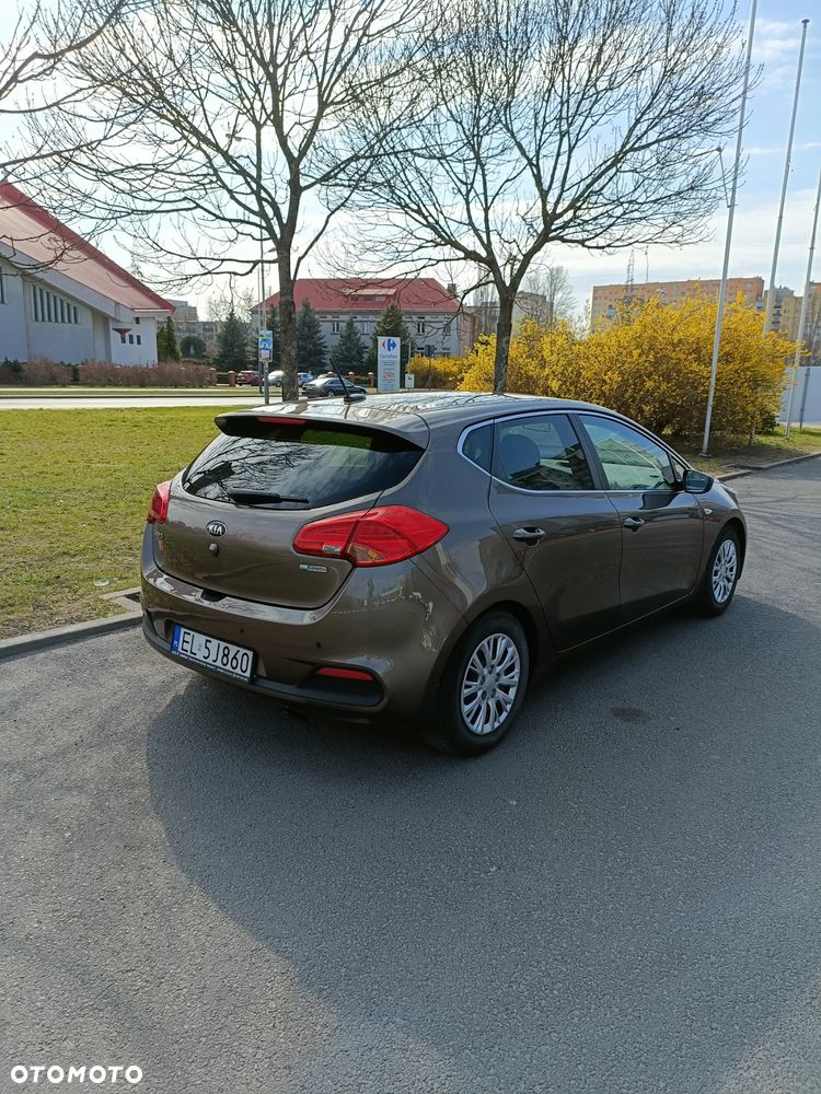 Kia Ceed 1.6 GDI L Business Line - 3