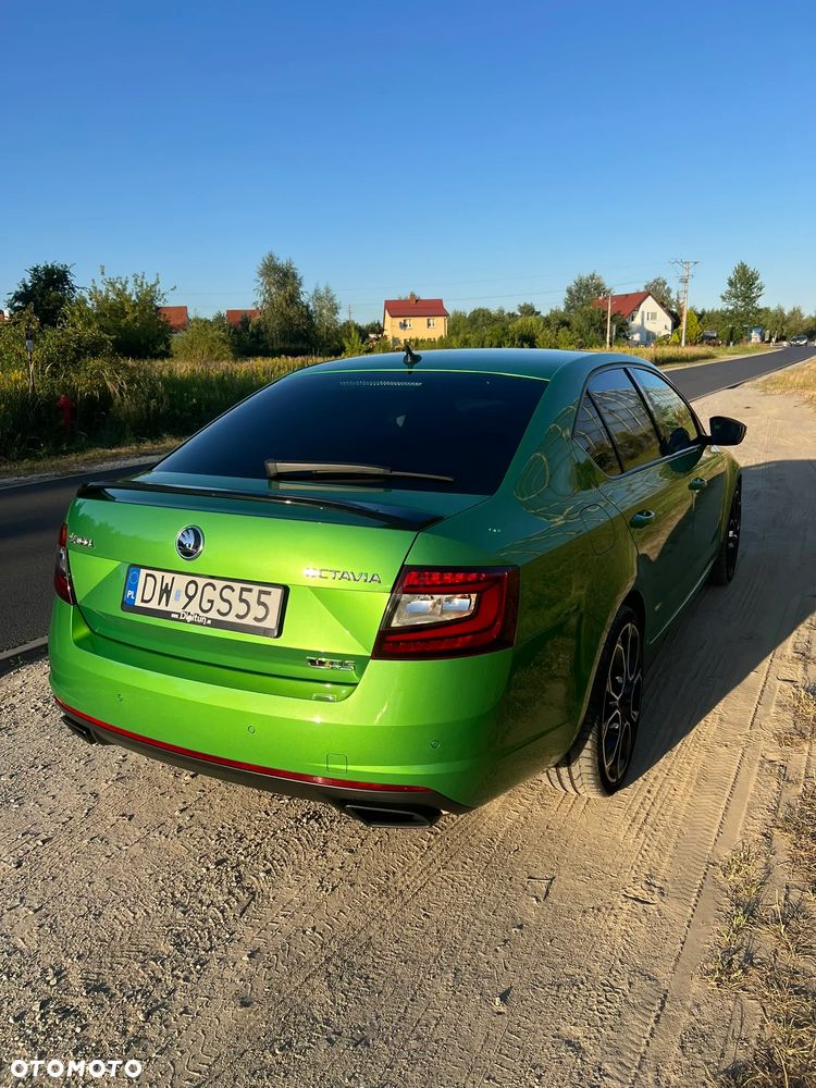 Skoda Octavia 2.0 TSI RS Challenge 245 DSG - 6