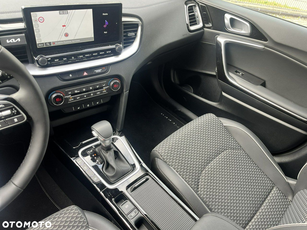Kia XCeed - 13