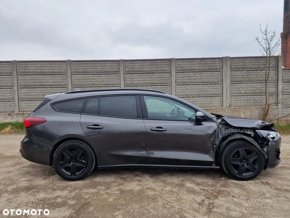 Ford Focus SW 1.0 EcoBoost SYNC Edition ASS - 33