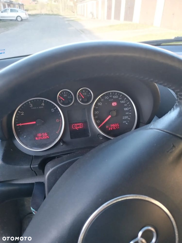 Audi A2 1.4 - 7