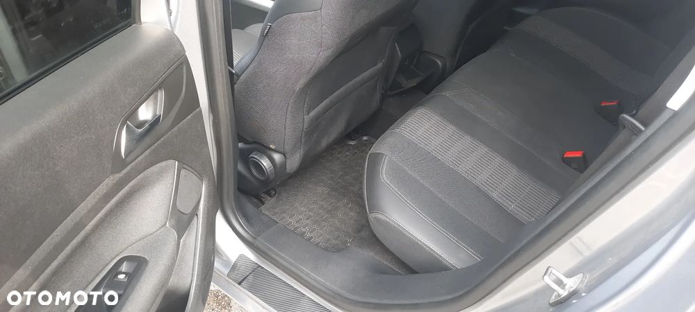 Peugeot 308 1.5 BlueHDi Business Line S&S - 17