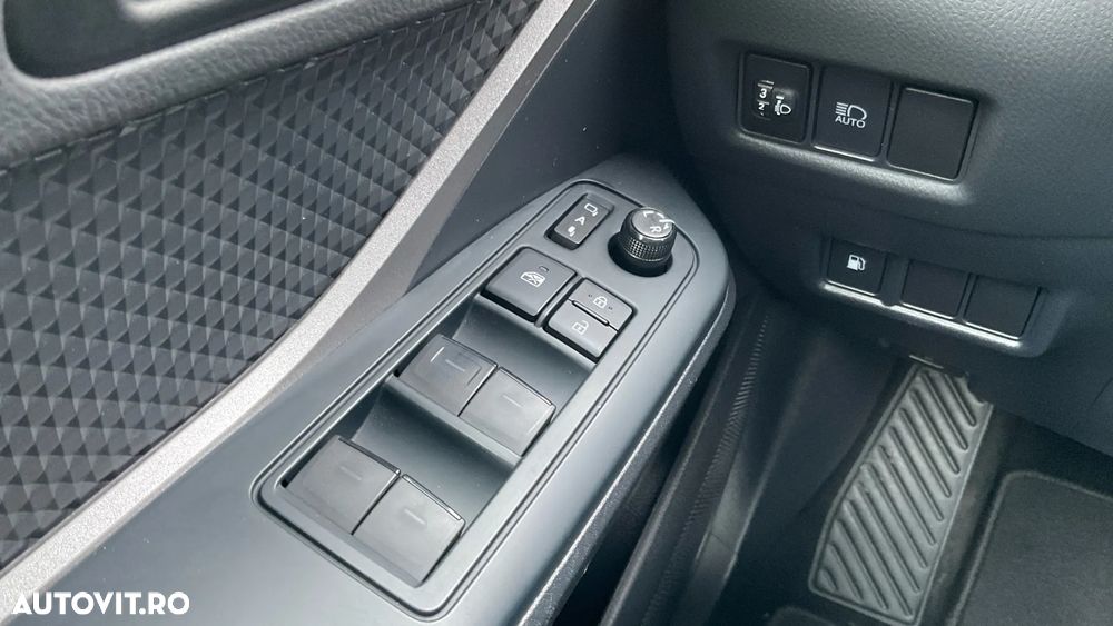 Toyota C-HR 2.0 HSD 184 CP 4x2 CVT C-ult - 33