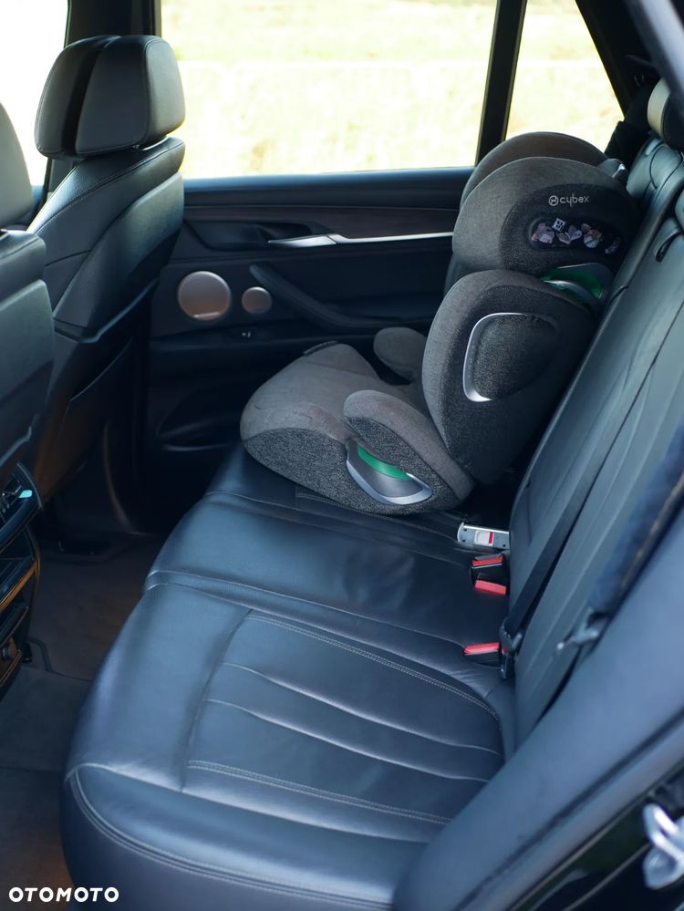 BMW X5 xDrive25d - 23