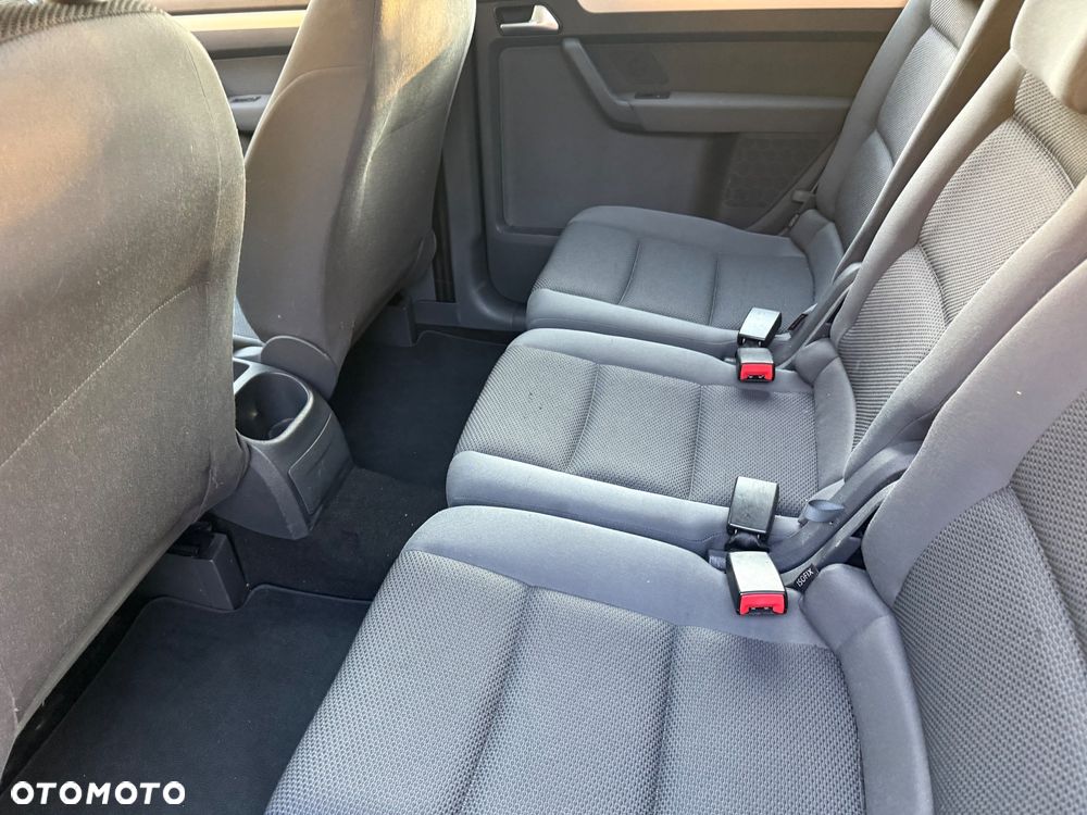 Volkswagen Touran 1.6 TDI DPF BlueMot Comfortline - 28