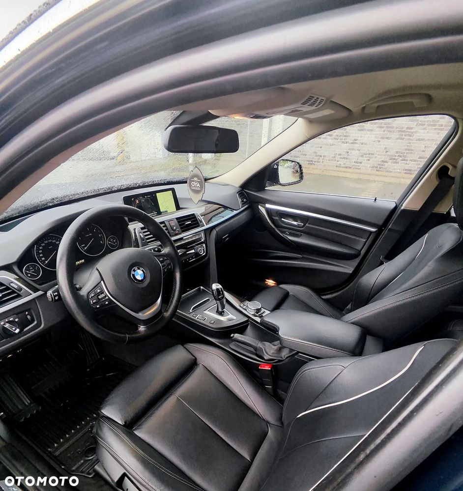 BMW Seria 3 320d Luxury Line Purity - 13